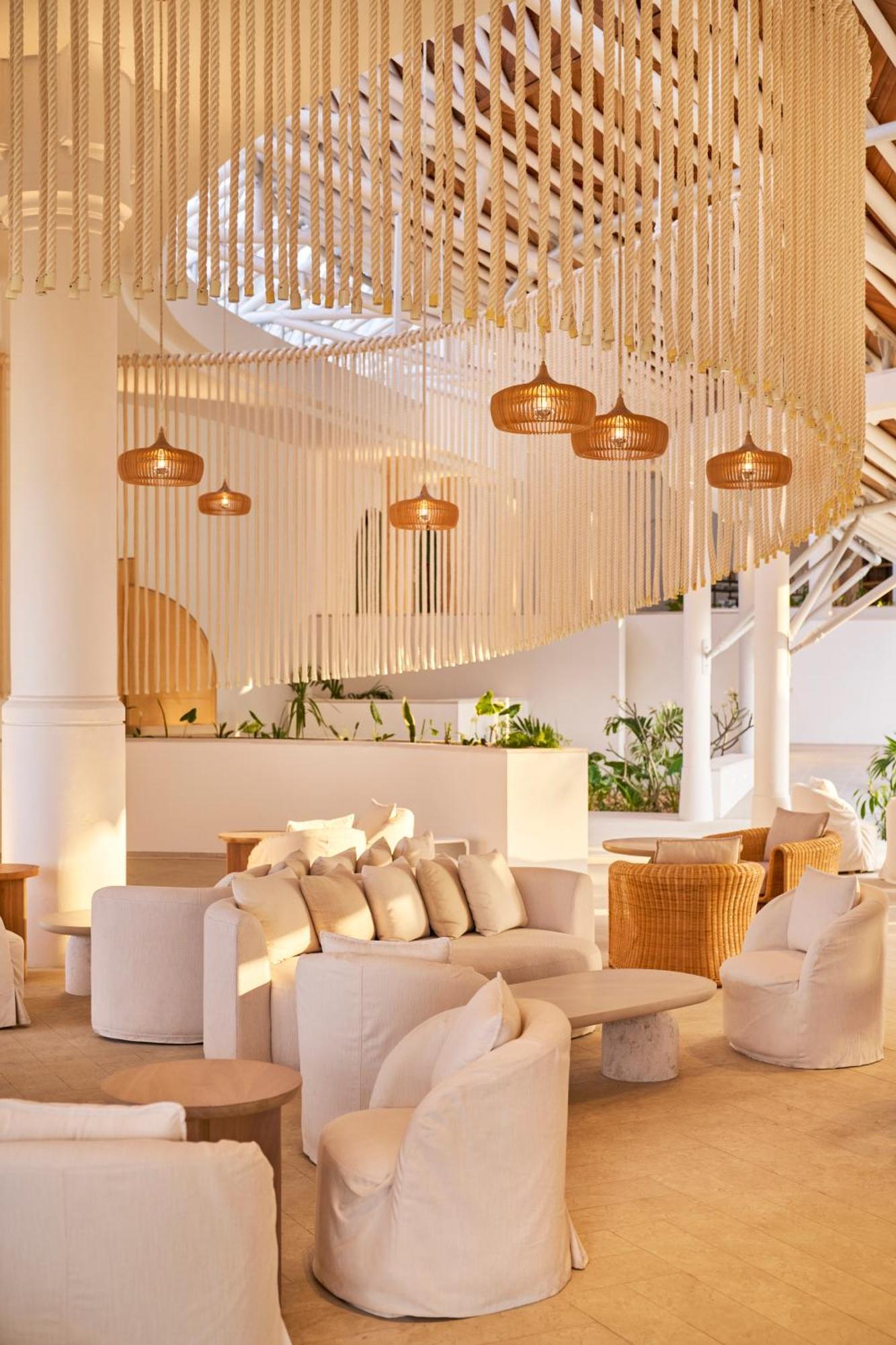 Resort Lux* &